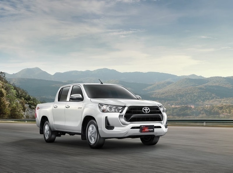 รถกระบะ Hilux Revo Double Cab Z-Edition 2.4 MID AT 1