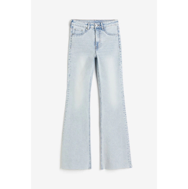 Woman Flared High Jeans 2