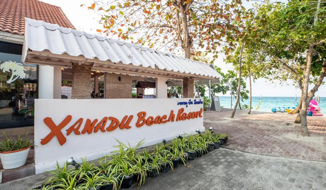 10 ที่พักเกาะล้าน แนะนำ ริมน้ำ ติดทะเล มีอ่างให้แช่ตัว 4
