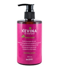1. Kevina – Cat Shampoo Swiss Herb