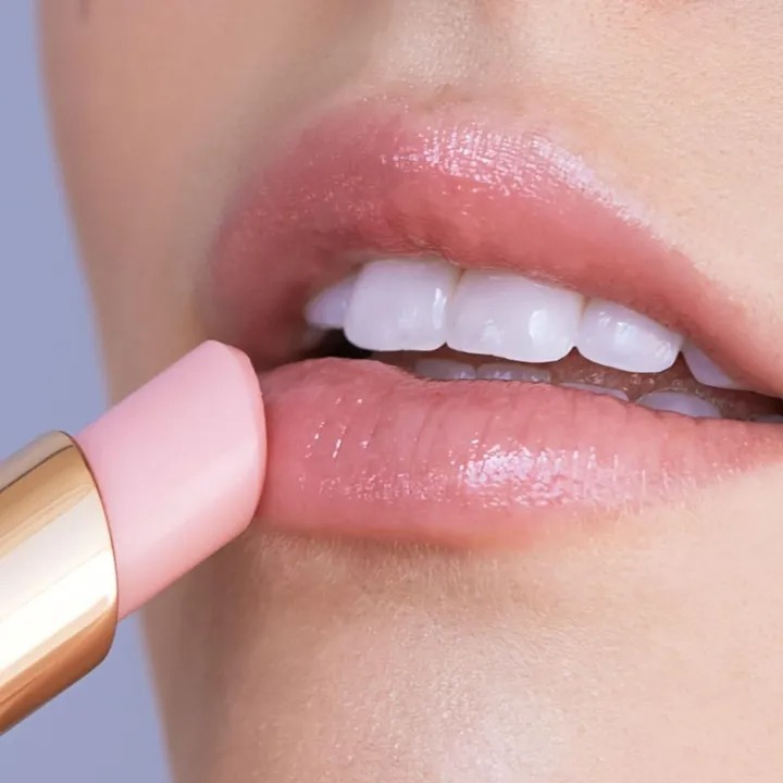 Pure Color Envy Color Replenish Lip Balm 2