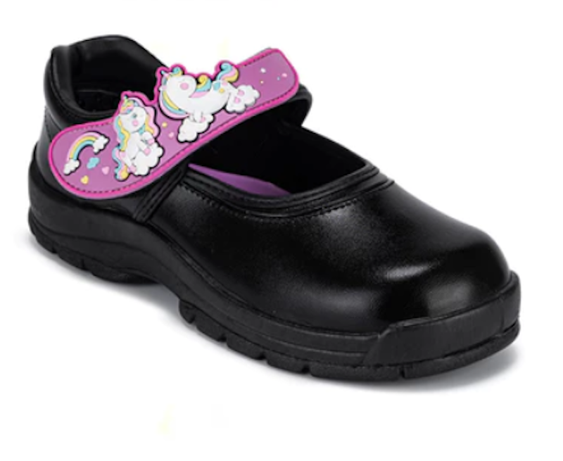 รองเท้านักเรียนหนังดำ รุ่น Unicorn 1
