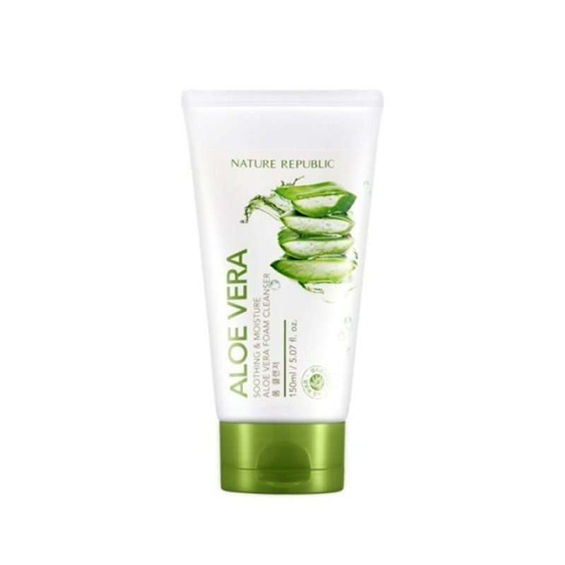 Soothing & Moisture Aloe Vera Foam Cleanser 1