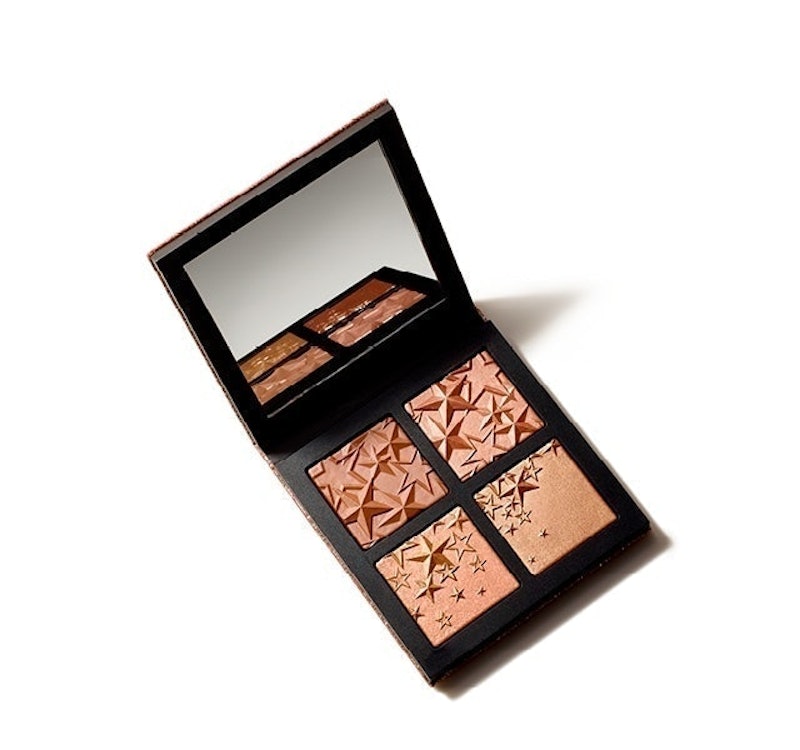 Star-Dipped Face Compact 1