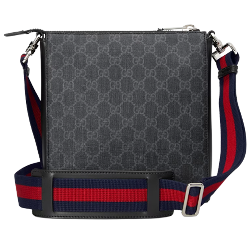 กระเป๋า Gucci ผู้ชาย รุ่น GG Black Small Messenger Bag 2