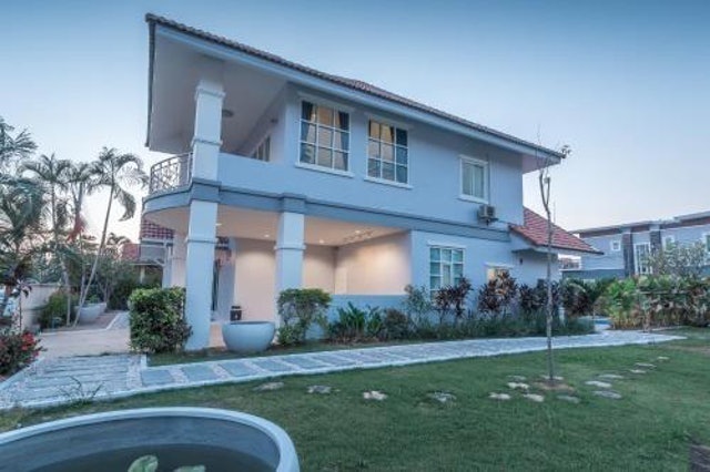 ที่พักหัวหิน พลูวิลล่า บ้านเคียงเลภูวิว หัวหิน Art Gallery Pool Villa 2