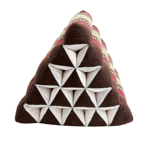 หมอนสามเหลี่ยม 3