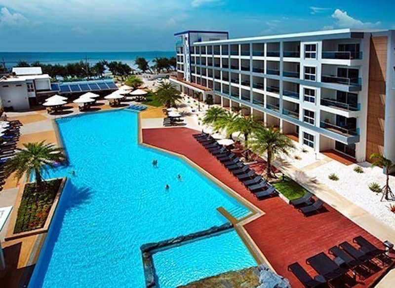 โรงแรมระยองติดทะเล GrandBlue Resort & Beachclub 2
