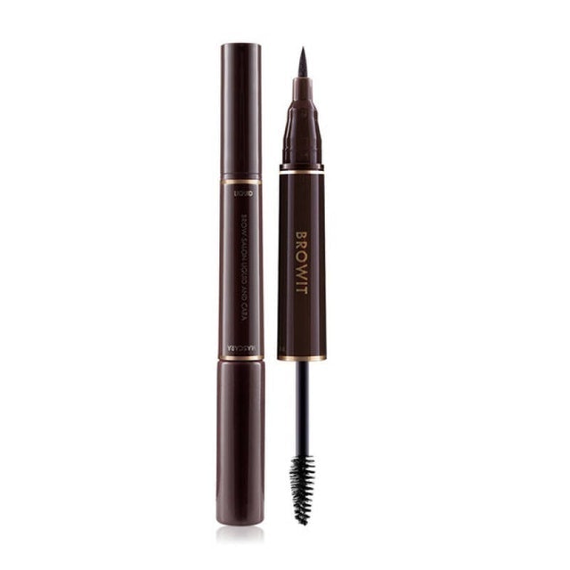 เลือกดินสอเขียนคิ้วที่มีแปรงช่วยเกลี่ยคิ้วให้เป็นธรรมชาติ