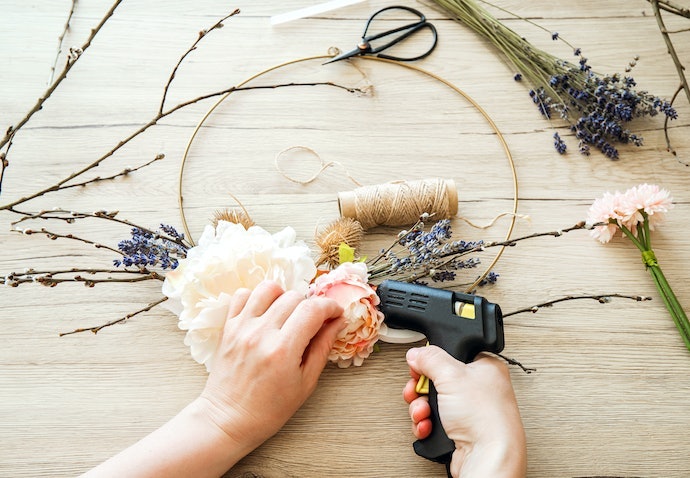 งานโลหะหรืองานไม้ขนาดใหญ่ควรใช้ขนาดหัวปืน 2.5 mm ขึ้นไป ส่วนงาน DIY หรืองานฝีมือใช้ขนาดไม่เกิน 2.5 mm