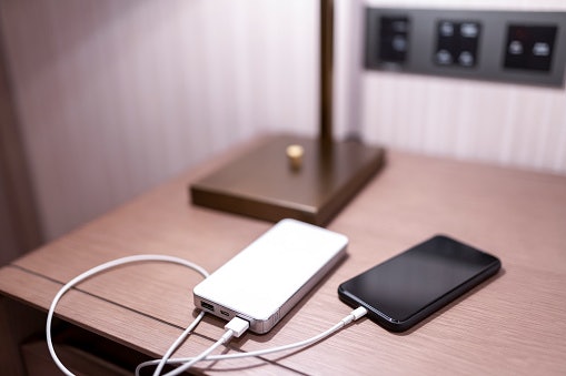 เลือก Power Bank ถูกและดีที่ให้กำลังไฟเพียงพอกับอุปกรณ์ที่ใช้งาน