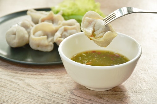 เลือกเกี๊ยวปลาไส้หมู ไส้กุ้ง หรือแบบทรงเครื่อง