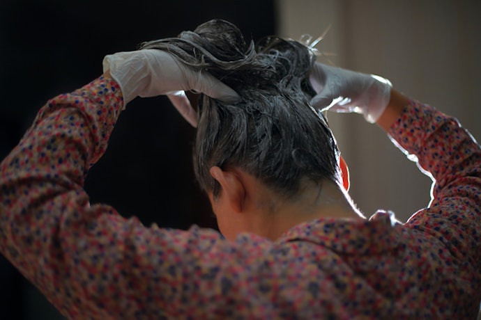 หลีกเลี่ยงการใช้ผลิตภัณฑ์ที่มีเคราตินก่อนทำสี