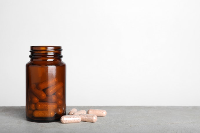 เลือก Resveratrol ที่บรรจุในบรรจุภัณฑ์ทึบแสงเพื่อลดการเสื่อมสภาพ