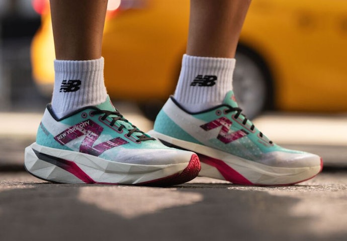 พิจารณาเทคโนโลยีของรองเท้าวิ่ง New Balance เพิ่มเติมเพื่อเสริมประสิทธิภาพการวิ่ง