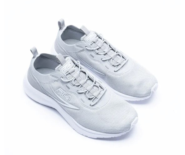 สำหรับใส่วิ่งหรือไปฟิตเนส เลือกรองเท้าออกกำลังกาย Fila