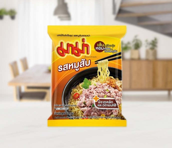 เลือกมาม่าไลน์บะหมี่กึ่งสำเร็จรูป รสดั้งเดิม หรือ Oriental Kitchen