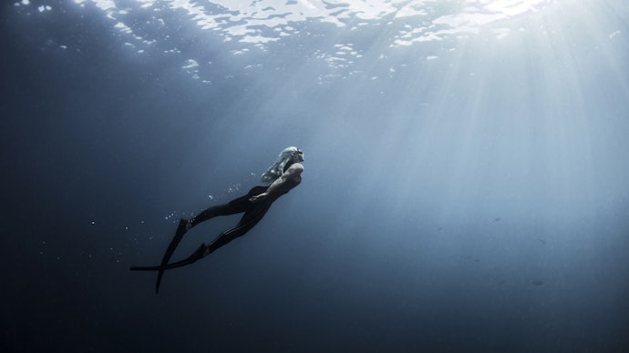 เลือก Fin Freedive ที่มีขนาดพอดีกับเท้าของผู้ใช้งาน