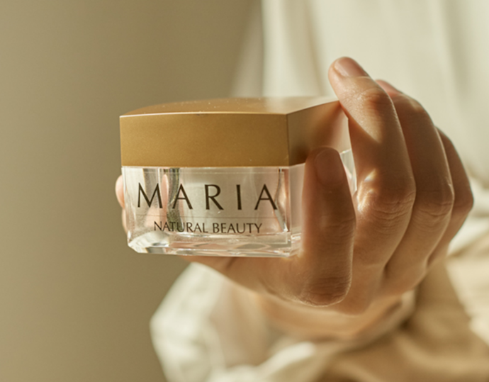 ลองแป้งทานาคา พอกหน้า สินค้าตัวดังจาก Maria