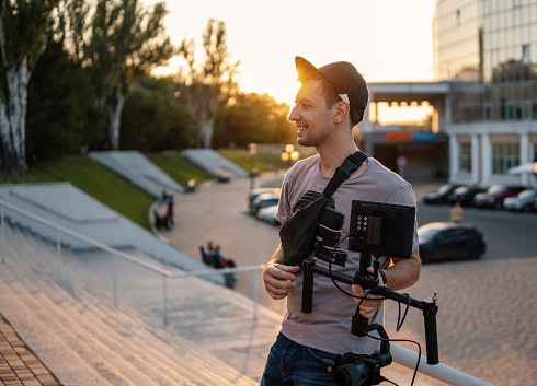 เลือกกล้อง DSLR ที่มีระบบกันสั่น