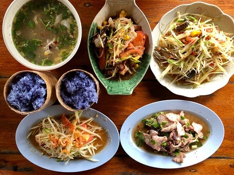 เลือกอาหารอีสานที่ผลิตจากวัตถุดิบคุณภาพดีและกรรมวิธีสะอาดปลอดภัย