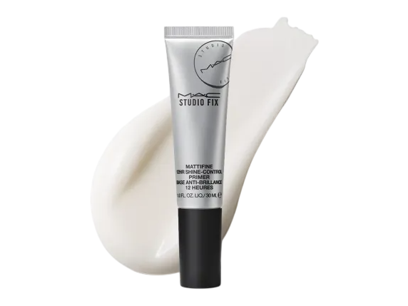 สำหรับแต่งหน้าออกงานหรือทำกิจกรรมกลางแจ้ง เลือก Eye Primer สูตรคุมมัน