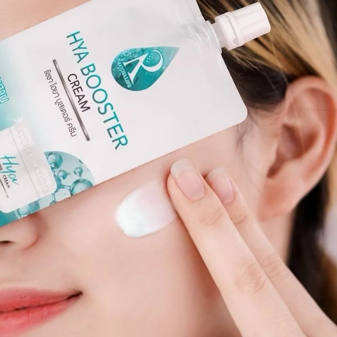 สรุป : HYA BOOSTER SERUM เหมาะกับผู้ที่ต้องการเซรั่มกู้ผิวโทรมให้กลับมาอิ่มน้ำและดูสุขภาพดี