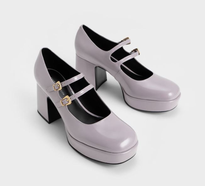 เลือกรองเท้า Charles & Keith ส้นสูง ที่มี Platform เสริมด้านหน้า เดินง่าย ใส่สบาย