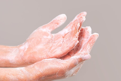เลือกสบู่เดทตอลสำหรับล้างหน้า ล้างมือ หรือ อาบน้ำ