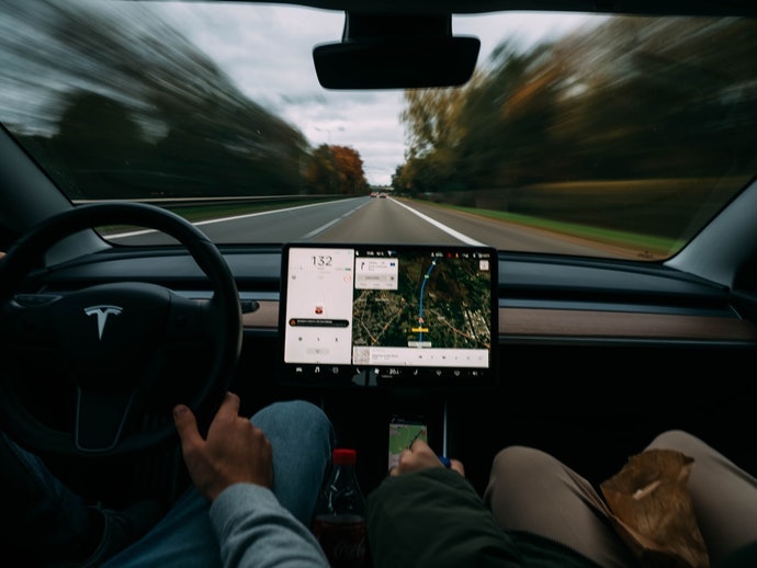 เลือก GPS ที่ทำงานแบบเรียลไทม์และอัปเดตข้อมูลแผนที่ได้