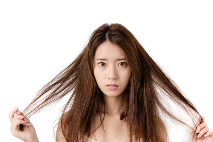 เลือกแชมพูสำหรับผมทำสีที่มีสารบำรุงเพิ่มเติม