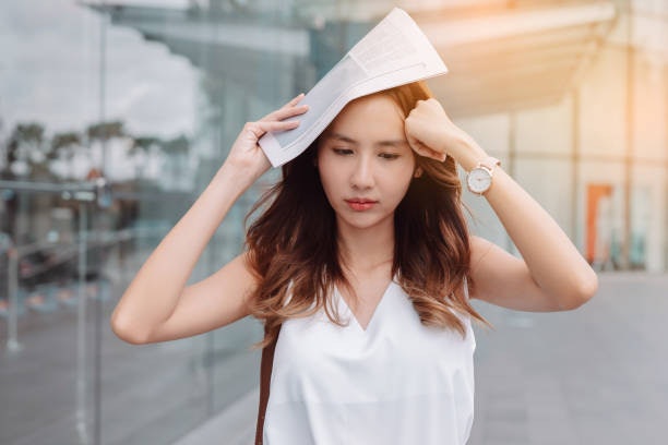 หากต้องทำกิจกรรมกลางแจ้ง เลือกแป้งพัฟสูตรกันน้ำที่มีสารกันแดด SPF 30 ขึ้นไป