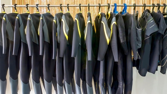 เลือกความหนาของ Wetsuit ให้เหมาะกับการใช้งาน