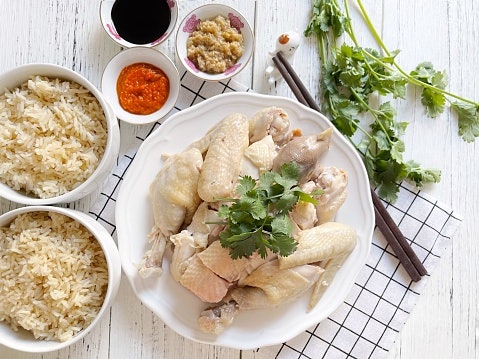 เลือกน้ำจิ้มข้าวมันไก่เพื่อสุขภาพ สำหรับสายเฮลตี้