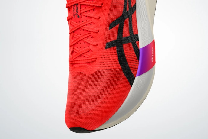 เลือกวัสดุอัปเปอร์ของรองเท้าวิ่ง ASICS เพื่อความสบาย