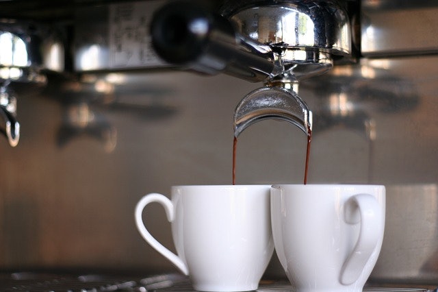 เลือกเครื่องชงกาแฟ De'Longhi สำหรับเอสเพรสโซ