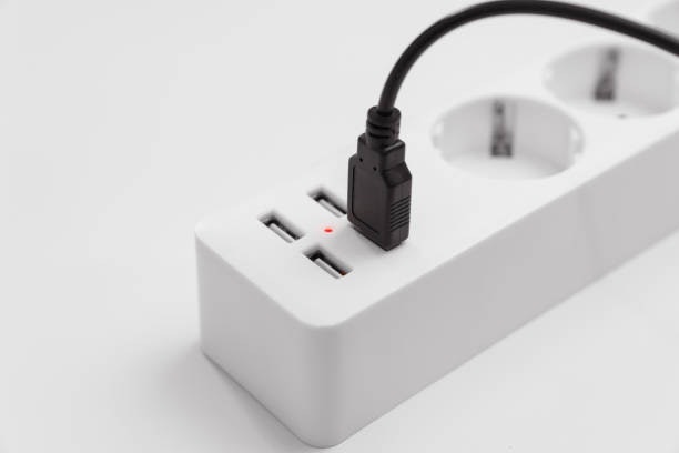 เลือกปลั๊กไฟ USB ที่มีระบบความปลอดภัยและมาตรฐาน มอก.