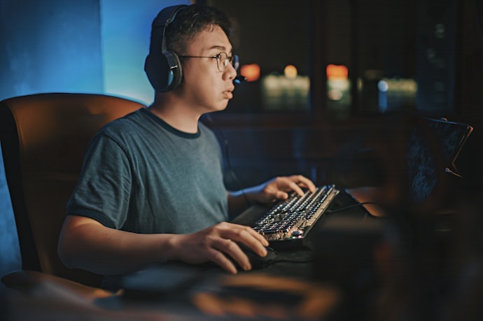 พิจารณาจากฟีเจอร์เสริมของหูฟังที่ช่วยยกระดับการเล่นเกม