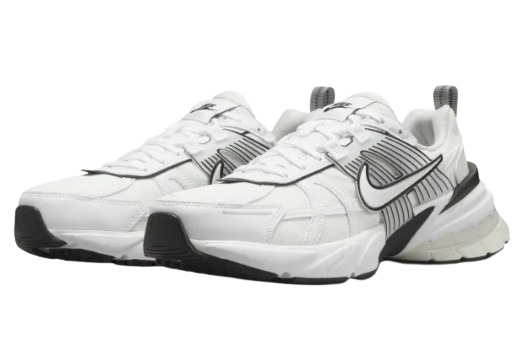 เลือกวัสดุ Upper ระบายอากาศดี Outsole เสริมการยึดเกาะพื้น
