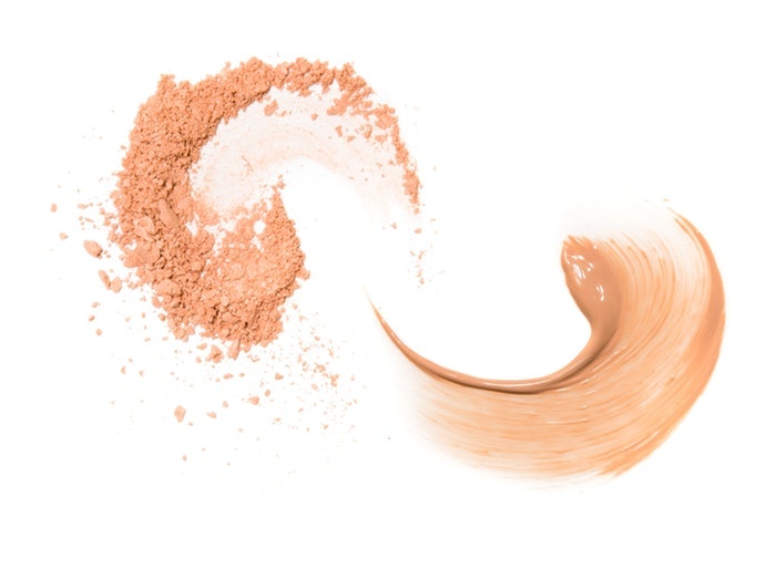 เลือกรองพื้น REVLON ตาม Finish Look ที่ต้องการ