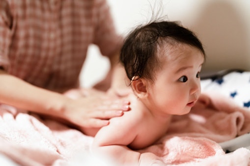 เลือกโลชั่นน้ำนมสำหรับเด็ก เพื่อบำรุงผิวของลูกน้อย