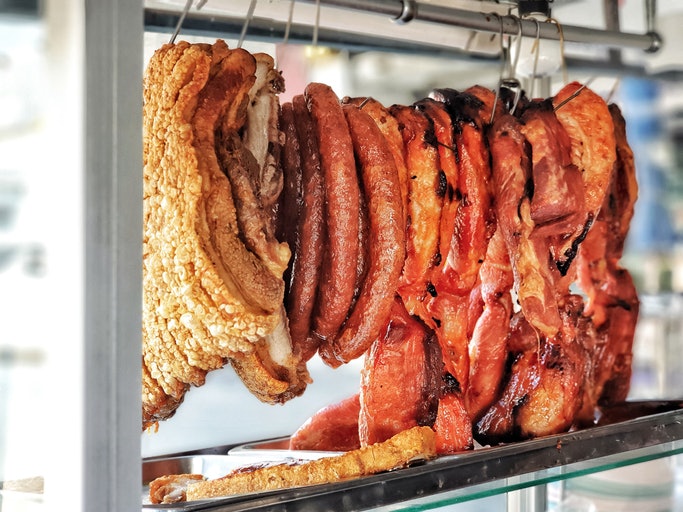 เลือกผงหมูแดงรสชาติกลมกล่อม มีกลิ่นหอมของข้าวหมูแดงสไตล์ต้นตำรับ