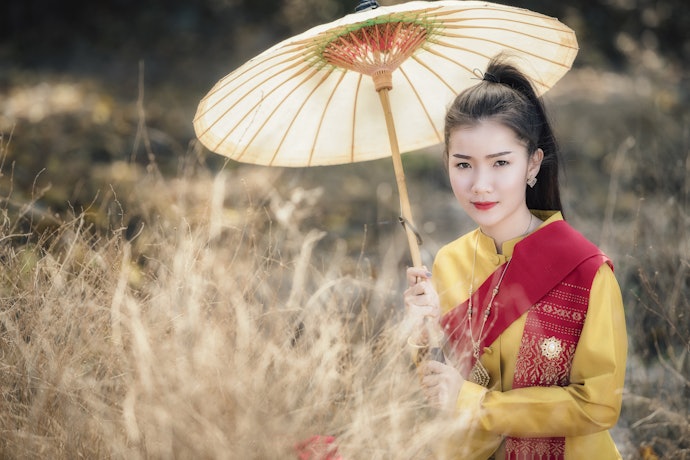เลือกชุดไทยจิตรลดาประยุกต์ สวยงามร่วมสมัย