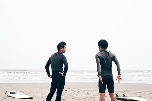 เลือกจากสไตล์ของ Wetsuit
