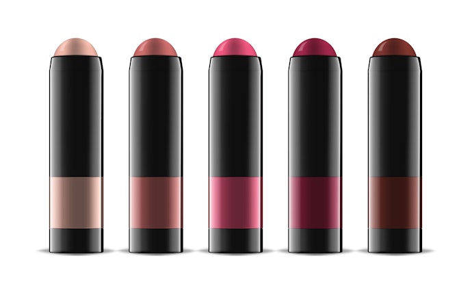เลือกเฉดสีของบลัชออนแบบแท่งให้เข้ากับโทนสีผิวหรือ Personal Color