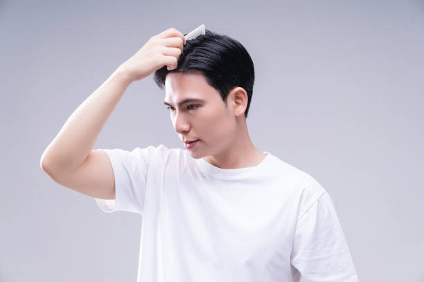 เลือก Pomade ที่มีส่วนผสมช่วยบำรุงหนังศีรษะและเส้นผมเพิ่มเติมด้วย