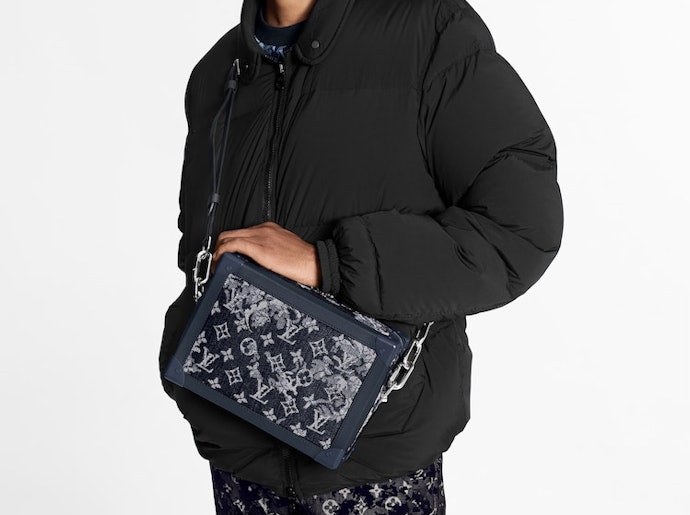 เลือกกระเป๋า Louis Vuitton ผู้ชายที่มีระดับราคาตามงบประมาณ
