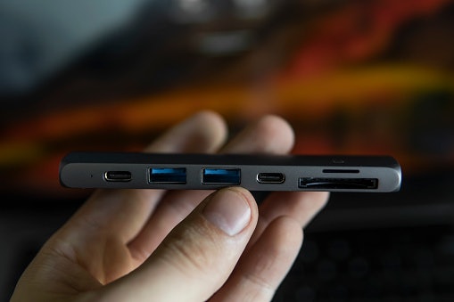 เลือก USB Type C จากขนาดและรูปแบบในการใช้งาน