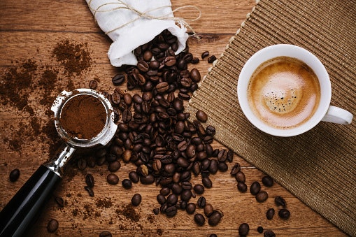เลือกกาแฟสกัดเย็นแบบชงเองหรือแบบสำเร็จรูป