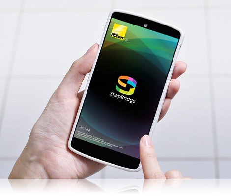 เลือกกล้องที่มีฟังก์ชัน SnapBridge เพื่อความสะดวกในการโอนข้อมูลลง Smartphone